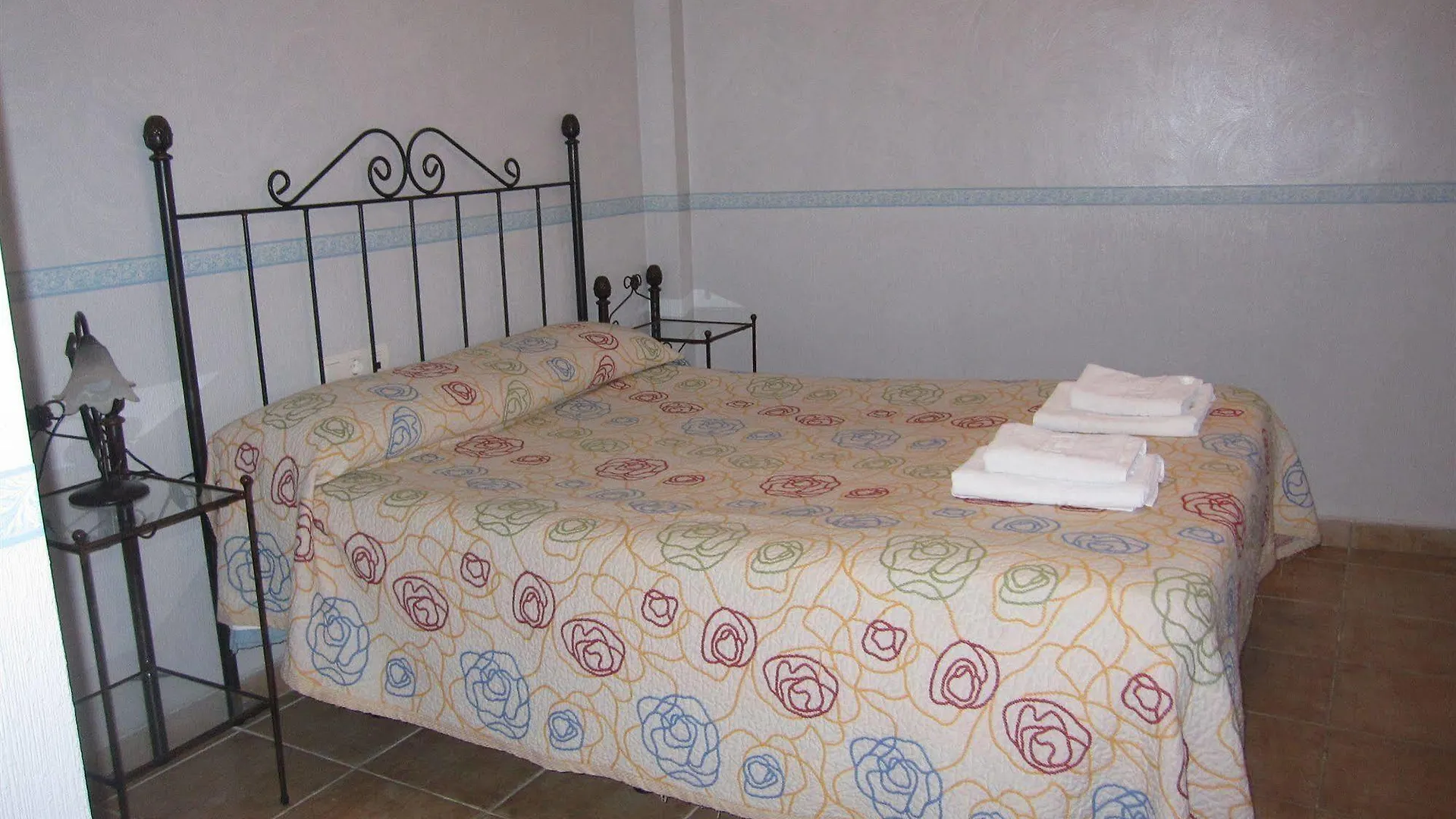 Venta De Abajo Διαμέρισμα El Castillo de las Guardas