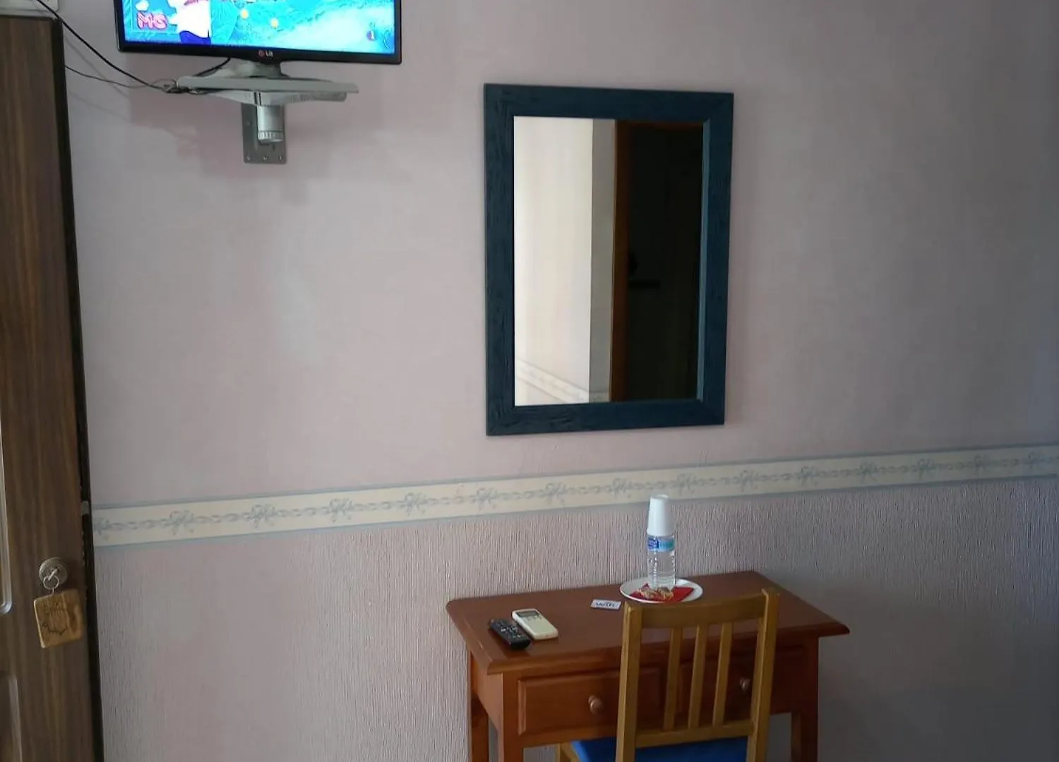 Venta De Abajo Apartment El Castillo de las Guardas