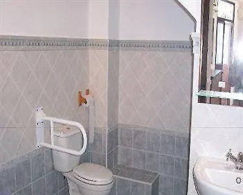 Venta De Abajo Apartment El Castillo de las Guardas