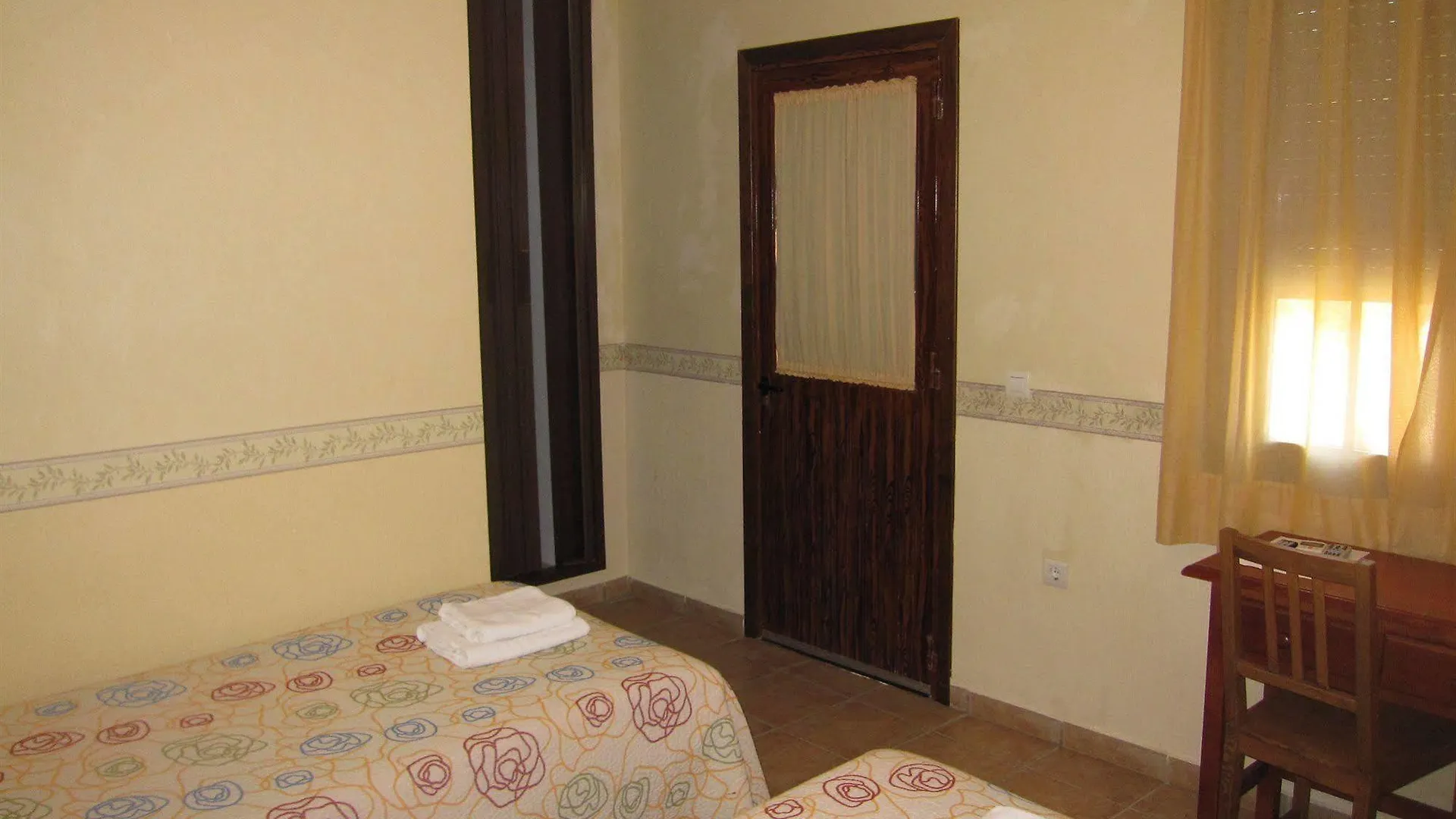 Venta De Abajo Apartment El Castillo de las Guardas